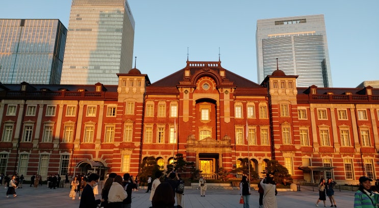 도쿄 근대 건축 이야기 - 도쿄역과 마루노우치 광장