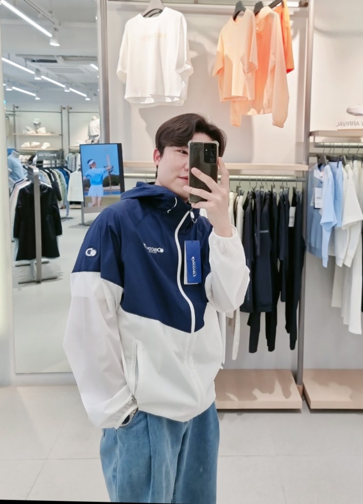  디스커버리 바람막이 여름 등산자켓 부천 매장에서 입어보기