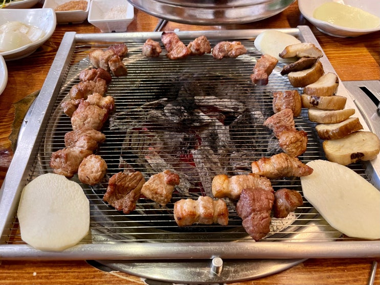 덕천 고기집 솔방구리삼겹살 웨이팅 필수 맛집 덕천 고기집 솔방구리삼겹살 웨이팅 필수 맛집