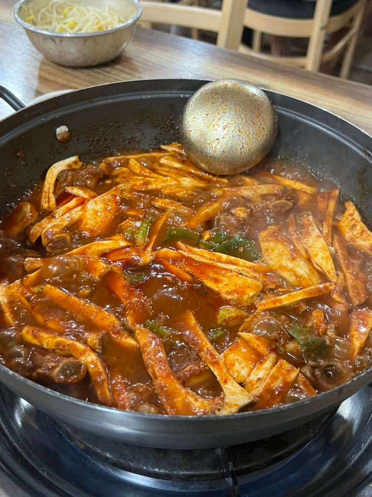  신중동 밥집 또 가고 싶은 오세식당 매운 등갈비와 곤드레밥