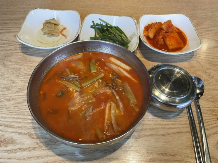  수완지구 육대장에서 육개장 혼밥