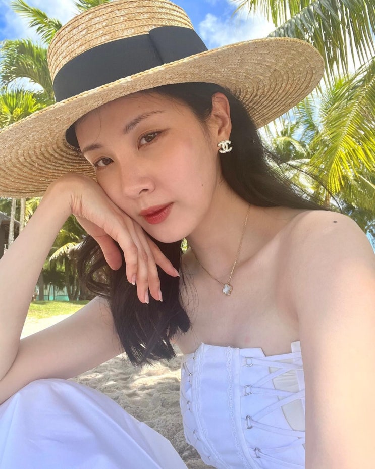 "이런 모습 처음이야" 소녀시대 막내 서현, 괌 여행 중 퉁퉁 부은 얼굴 공개 "너무 많이 먹었다" "이런 모습 처음이야" 소녀시대 막내 서현, 괌 여행 중 퉁퉁 부은 얼굴 공개 "너무 많이 먹었다"