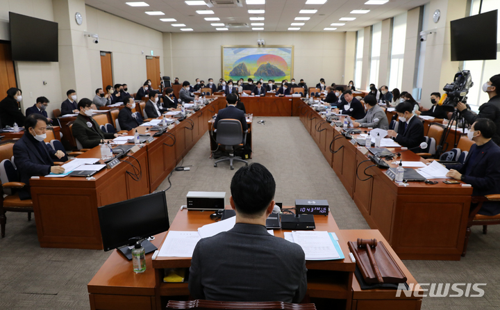 환자단체, '실손보험 청구 간소화' 법안 반발…무슨 이유? 환자단체, '실손보험 청구 간소화' 법안 반발…무슨 이유?