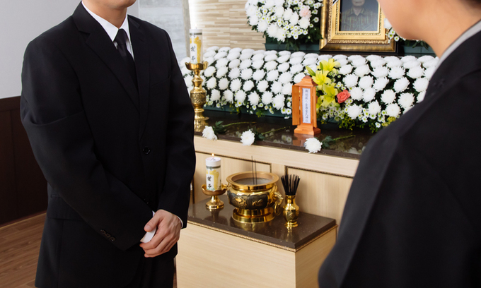 “비싸더라도 국산수의로” 권유하더니 중국산…유족 두 번 울리는 상조회사 “비싸더라도 국산수의로” 권유하더니 중국산…유족 두 번 울리는 상조회사