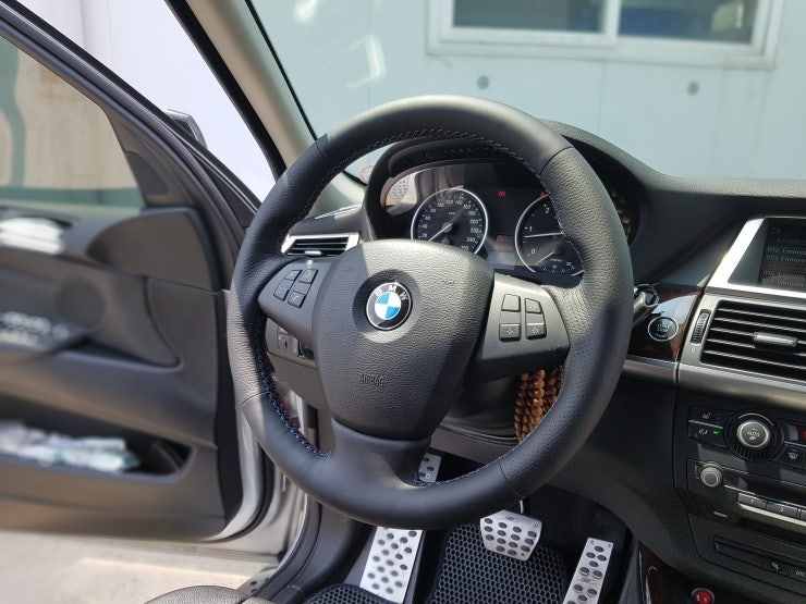 핸들가죽교체 / 두께보강 / 엄지걸이 / BMW / X5