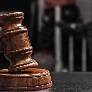  [판례소개]건축법상 시정명령의 대상과 공사시공자의 시정의무에 대해