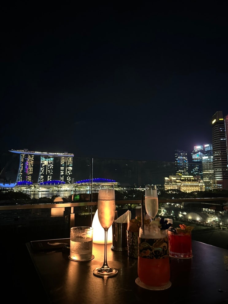 싱가포르 루프탑바, 스모크앤미러(Smoke&mirrors)예약, 싱가폴 야경, 마리나베이샌즈 전망 칵테일바