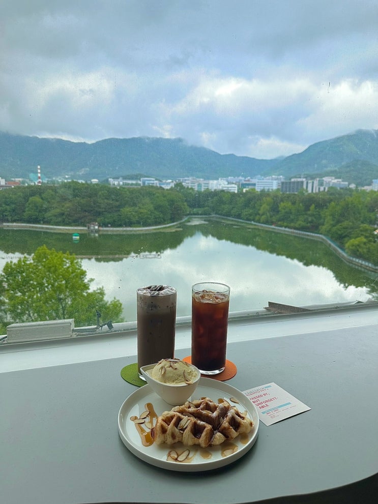  [창원] 뷰 맛집 카페 전시회도 같이 볼 수 있는 아트지