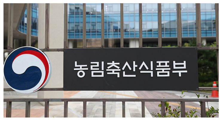 농막 불법 증축·전용 막는다…‘농지법 시행규칙’ 개정안 입법예고(연면적 기준 구체화·주거판단 기준도 제시)_농림축산식품부 농막 불법 증축·전용 막는다…‘농지법 시행규칙’ 개정안 입법예고(연면적 기준 구체화·주거판단 기준도 제시)_농림축산식품부