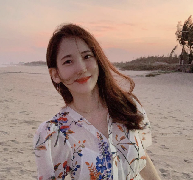アナウンサー キム・ジウォン プロフィール 放送活動 年齢 スタイル 学歴 MBTI インスタグラム 写真 GIF