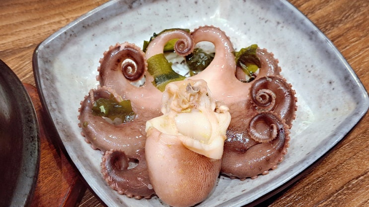 SFC몰 보돌미역 낙지한마리 미역국 맛있네! SFC몰 보돌미역 낙지한마리 미역국 맛있네!