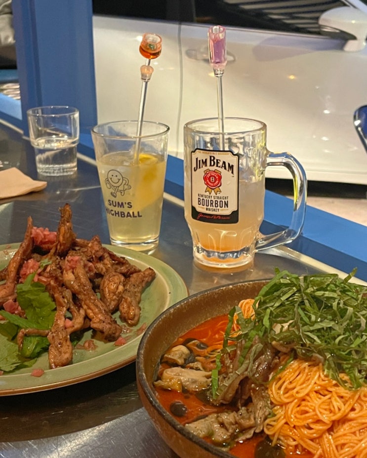  [강남 맛집] 숨스 | 신사, 논현동 퇴근하고 가기 좋은 분위기&맛 완벽한 레스토랑랑 / 닭목살 구이, 골뱅이 비빔면과 찰떡인 과일 하이볼 맛집 / 단체모임하기 좋은 요리주점 맛집