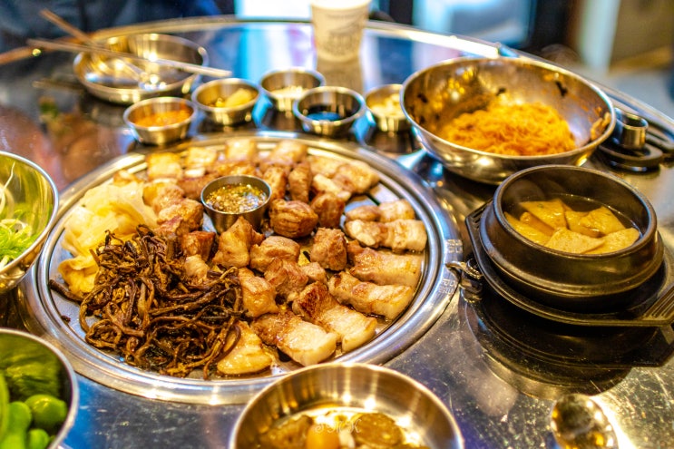 남포동삼겹살맛집 삼굽살 남포점 고기 다 구워져서 나오는 집이라 편해!