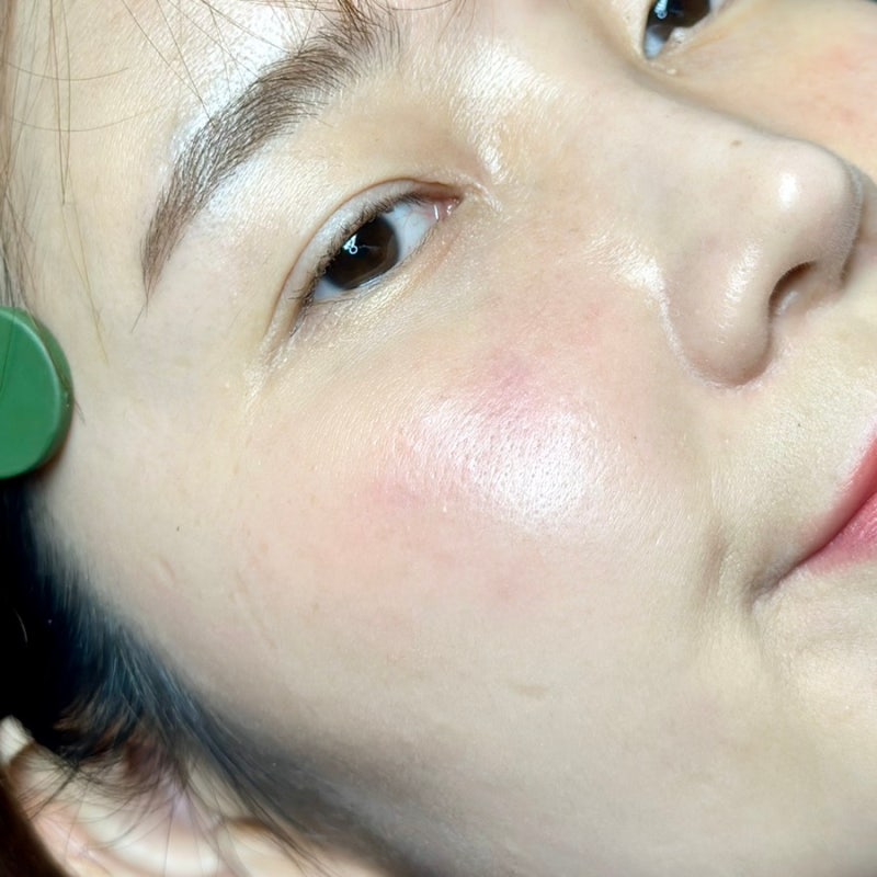 에이프릴스킨 히어로쿠션 미니쿠션 블라썸에디션으로 화사하고 밀착력있게 커버해요!