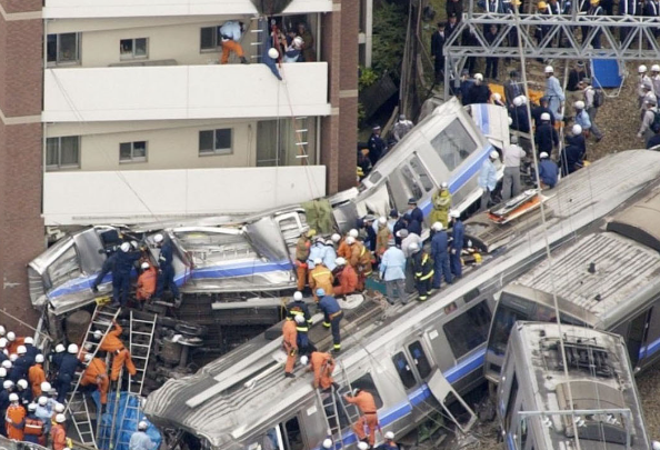 2005년 일본의 참사 JR 후쿠치야마선 탈선 사고