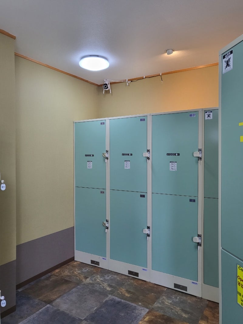 후쿠오카 여행] 유후인역 짐보관 / 코인락커 위치 및 가격!!! 500엔짜리 코인락커 발견!!!!! 캐리어 송영서비스도 가능! :  네이버 블로그