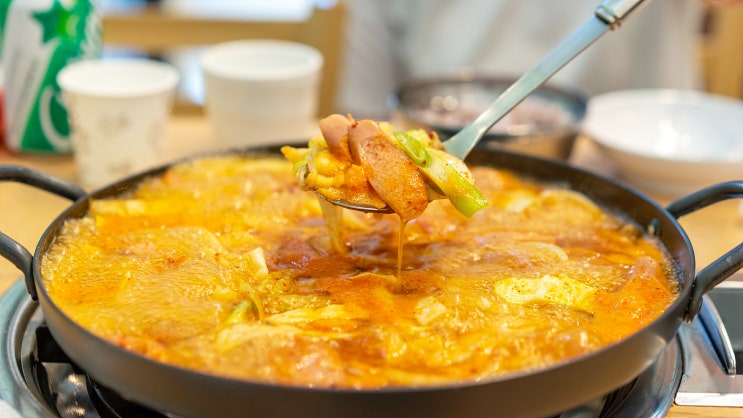  3대째 내려오는 인천 검단 부대찌개 맛집 아라동 김뚜껑부대찌개