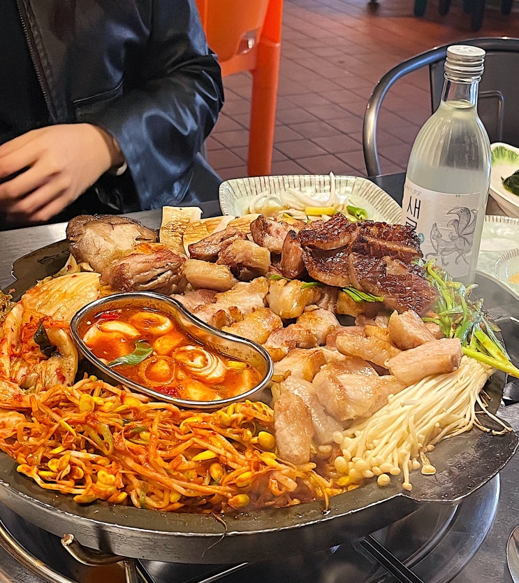  대구 삼덕동 동성로 | 돌판에 구워 나오는 야외 고기집 미진삼겹살, 항상 웨이팅 많은 핫플 맛집