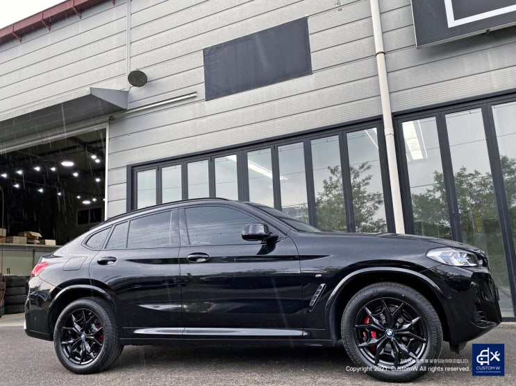  BMW X4 887M 휠수리 후 블랙유광 휠도색