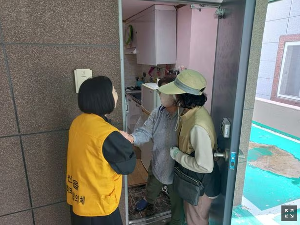 고독사 위험군 무려 152만명…조기퇴직한 5060 재취업 강화한다 고독사 위험군 무려 152만명…조기퇴직한 5060 재취업 강화한다