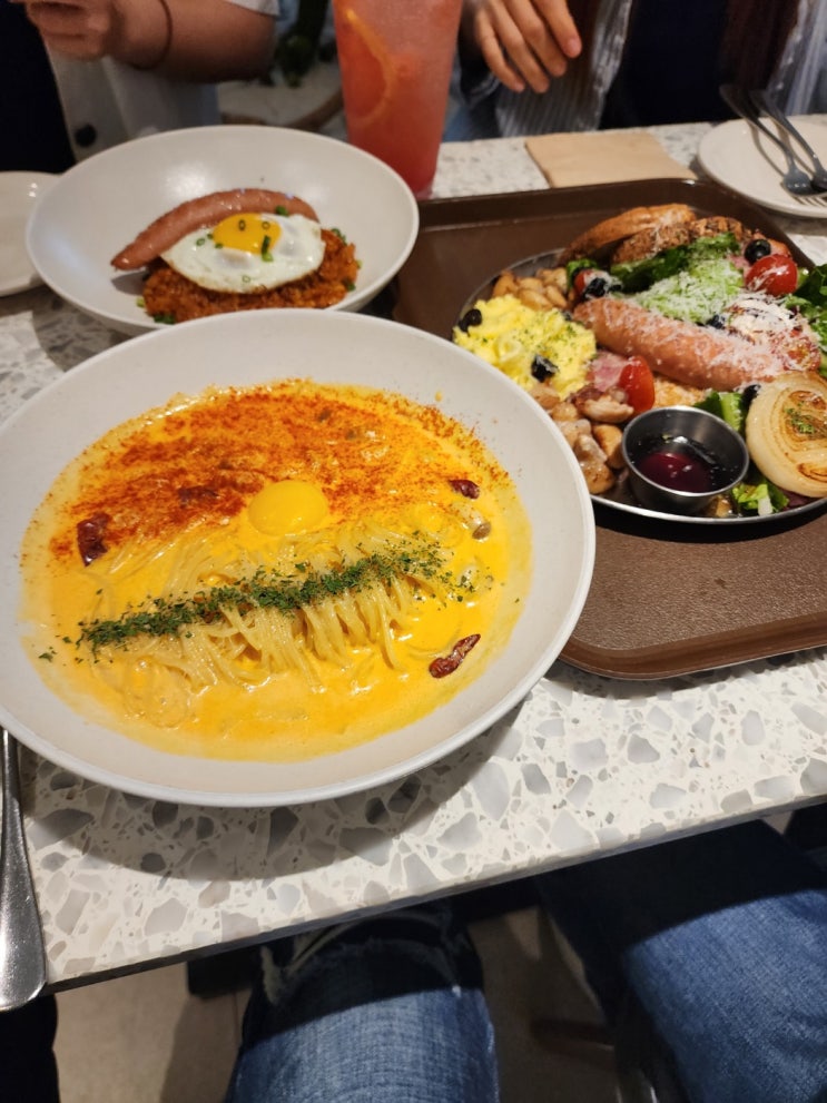  인천 삼산동 대형 브런치 카페 브런치빈 에교 직원들과 즐거운 점심식사~