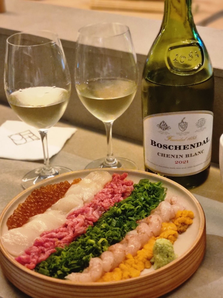  청담 와인바 - 분위기 좋고 안주도 맛있는 술집 그늘