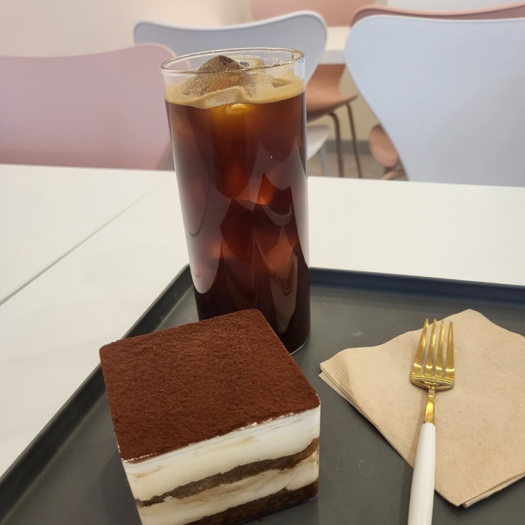  신림동가성비카페 :: 분위기 좋고 베이커리 맛집 '릴리랄라'