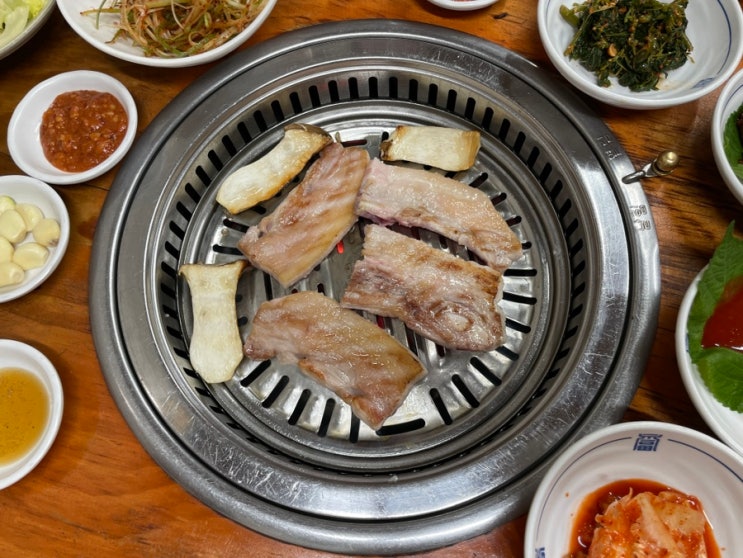 [논현] 영동삼미숯불갈비 : 가격은 비싸도 맛있는 논현동 돼지갈비 맛집