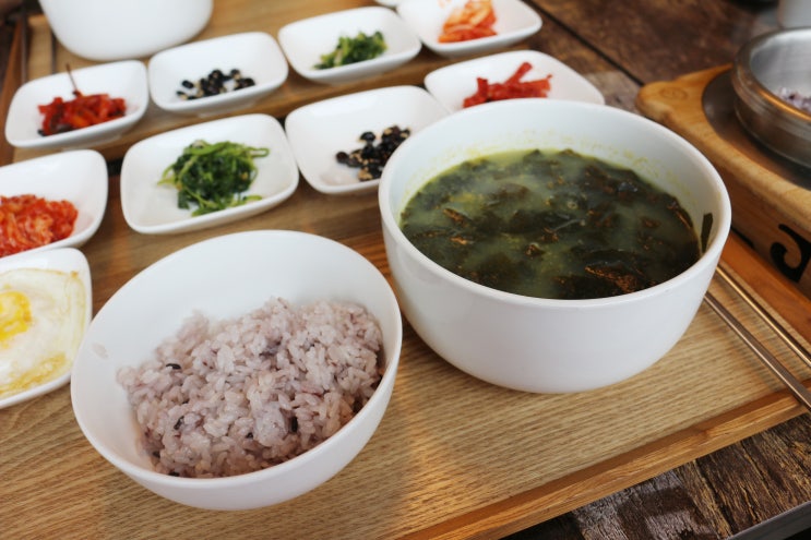  서귀포아침식사 : 제주엠리조트 엉또정 성게미역국 전복죽 먹고 왔어요
