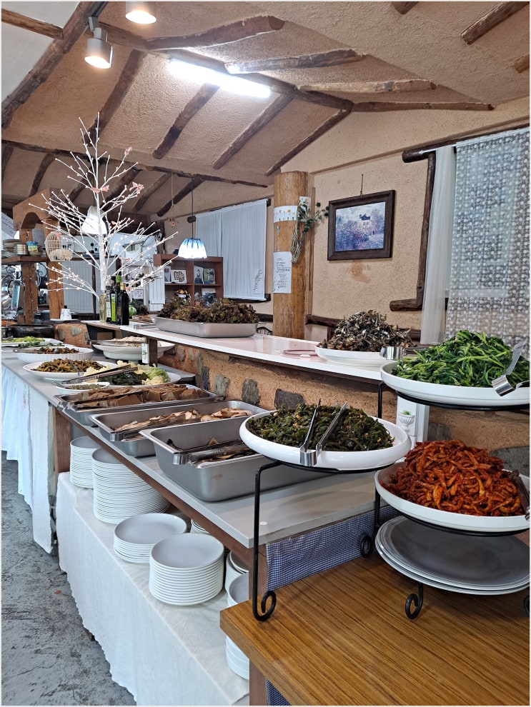  여름철 파리 모기는 비위생적인 환경과 질병을 옮길 수 있죠 방충망으로 미리 차단해요- 예향방충망, 김해아파트방충망 교체시공 전문