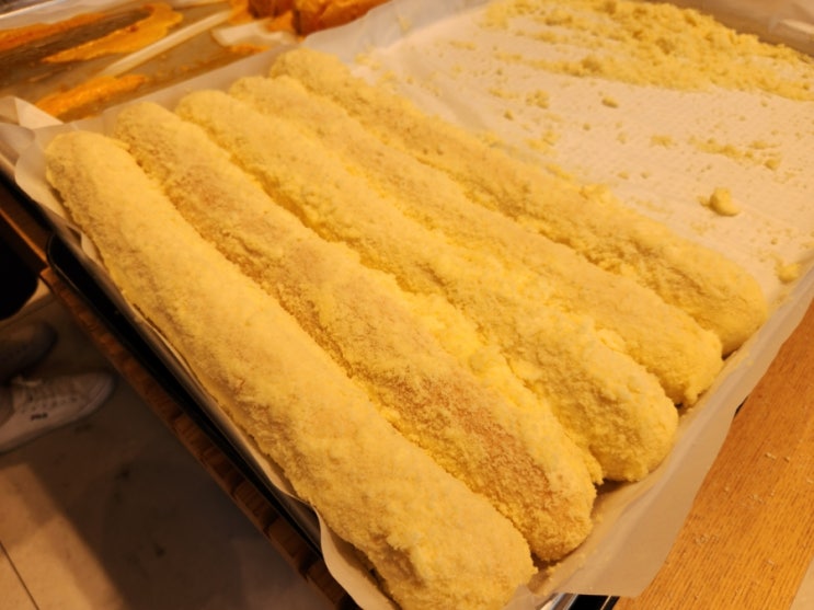  [수원] 하얀풍차 망포점 / 수원 빵지순례 블루리본 대표맛집 (화이트롤,치즈바게트)