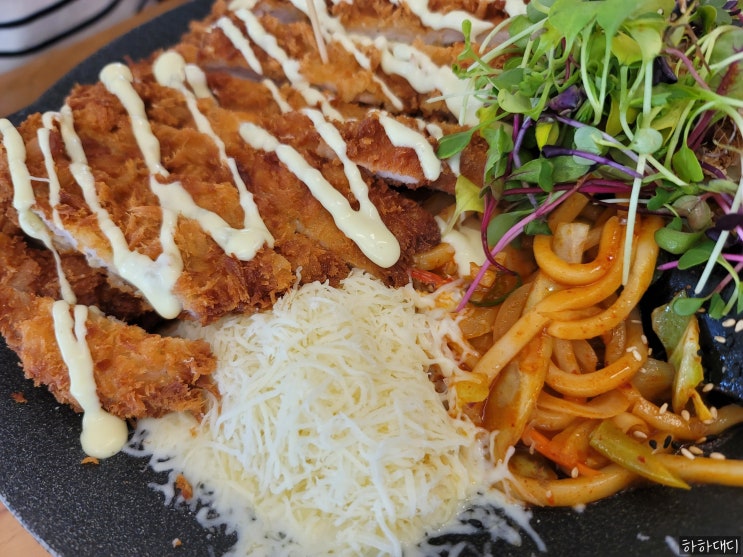  경남 김해 돈까스 전문점 ㅣ 김해 코스트코 맛집 라면이 공짜고 양이 많은 공원돈까스 방문기