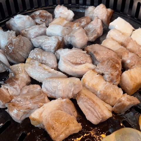  춘천 후평동 신상 맛집, 삼겹살과 목살이 맛있는 두툼삼겹