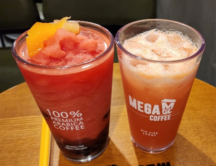  선부동 메가커피  레드오렌지자몽주스 맛있네 또 먹어볼까?
