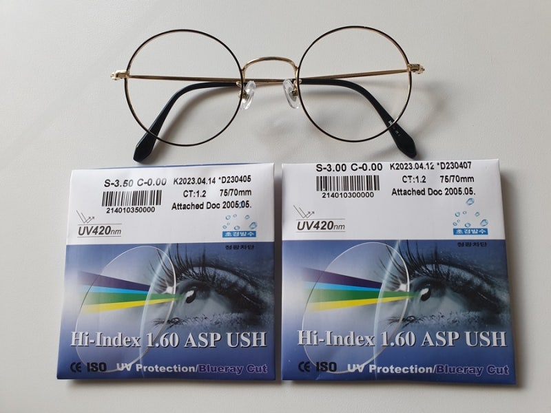 안경을 쓰면 어지럽다는 여고생의 새로운 도수처방. 기본을 지켜서 만들면 안경이 편해요.