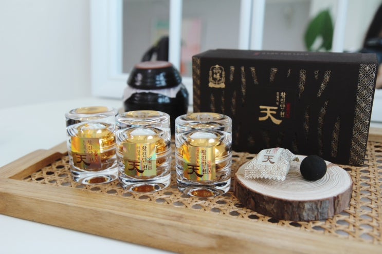 천삼 담은 특별한 황진단천 홍삼 브랜드 정관장이니까! 천삼 담은 특별한 황진단천 홍삼 브랜드 정관장이니까!