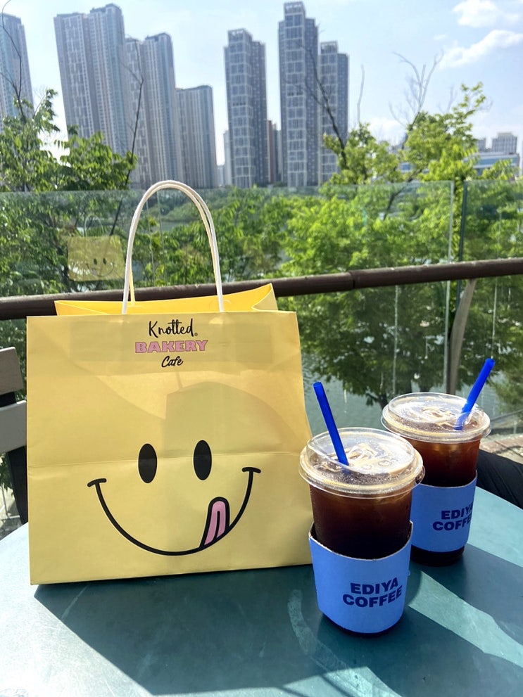  [광교 갤러리아 맛집] ‘노티드’ 웨이팅 짧게 먹을 수 있는 곳에서 포장 후 광교호수공원 피크닉