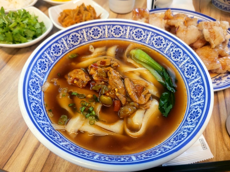  종로광화문 신상맛집 [호랑이도삭면] 곱창도삭면 꿔바로우 내돈내산 솔직후기