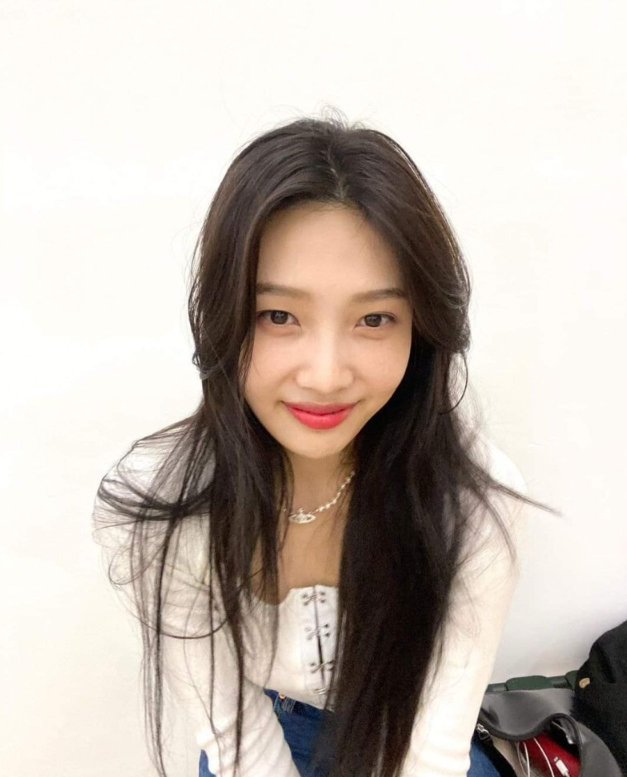  여자 연예인 데일리 목걸이로 유명한 명품 브랜드 비비안웨스트우드 진주 초커 추천