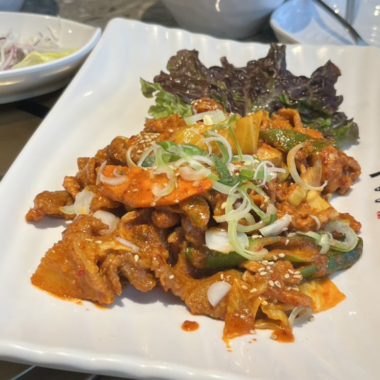  [강남 맛집] 반찬부터 푸짐한 두껍삼 점심특선 내돈내산후기!