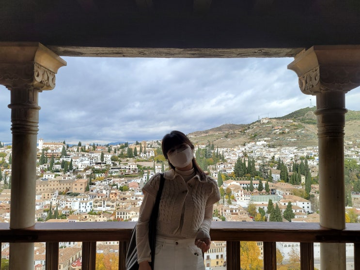  아쉬운, 알함브라 궁