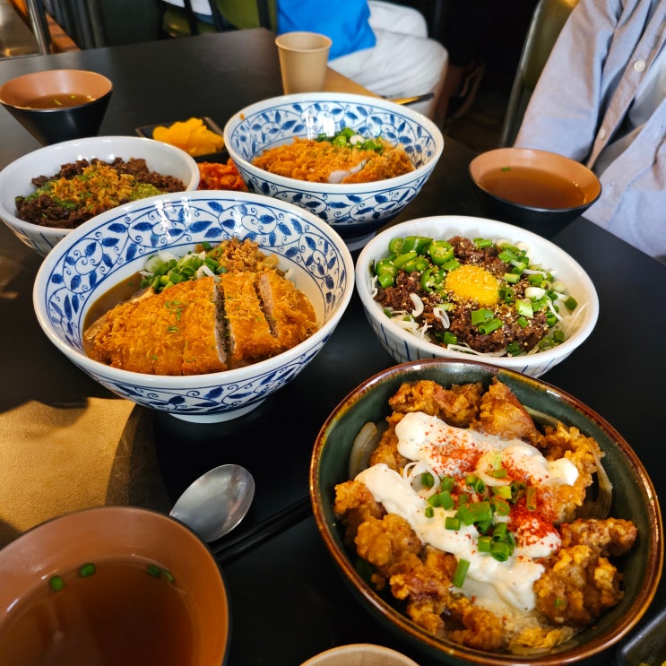  양재시민의숲 맛집 플러스에이블 양많고 가성비 좋은 양재천 퓨전음식