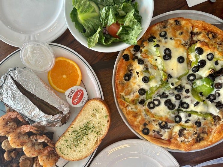  [밴쿠버 잉글리시베이 맛집]  Olympia Pizza & Pasta Restaurant(Denman st) Vancouver::개똥이가 쏘는 생일상