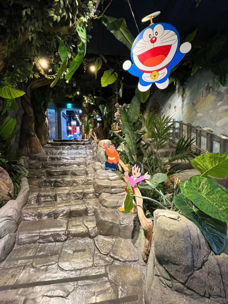 용산아이파크몰 두근두근 도라에몽전 얼리버드 할인예매 및 관람후기, 전시기간 5/5~7/30! 도라에몽 콜라보카페와 굿즈샵 구경 :  네이버 블로그