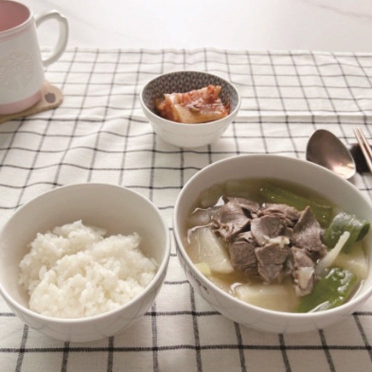  한끼데이 ' 소고기 시원 무국' 수육먹는것처럼 진짜 고기맛이 쫘악- 퍼져요!