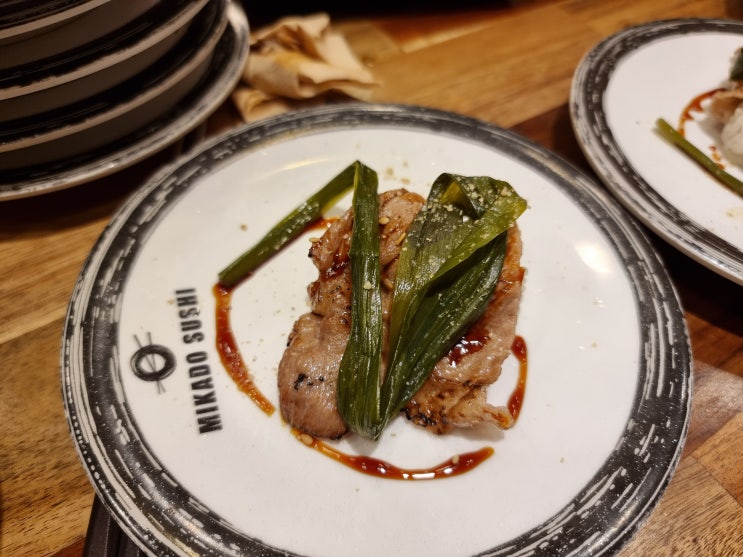  청라 회전초밥 미카도스시_ 얼마나 맛있을까?