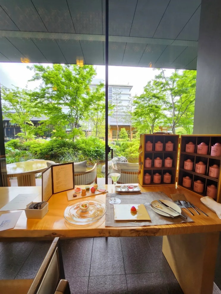 더 미츠이 교토 5성급 호텔 애프터눈티 THE GARDEN BAR 더 미츠이 교토 5성급 호텔 애프터눈티 THE GARDEN BAR