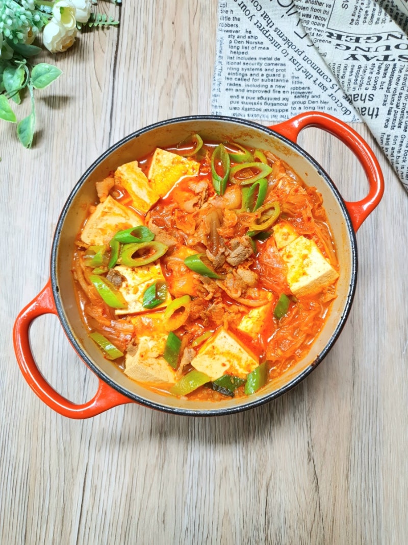 대패삼겹김치찌개 맛있게 끓이는 법 삼겹살 잡내 없이 냉동삼겹김치찌개 레시피