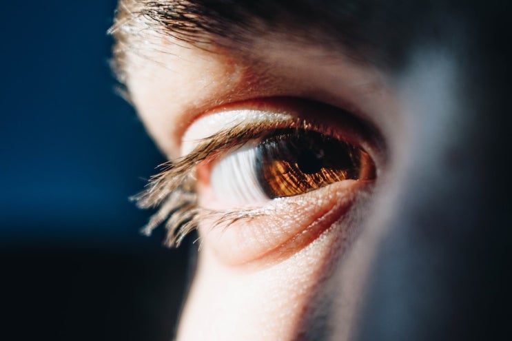 눈건강 눈좋아지는법 노안 증상 점검법
