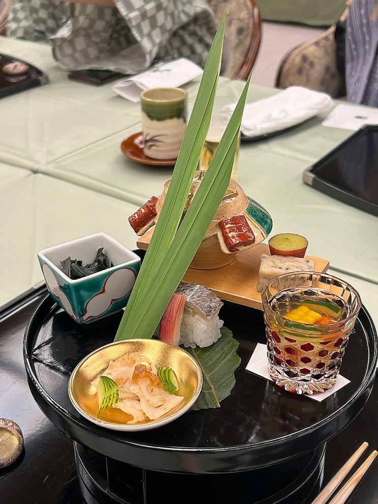 일본 료칸 '고라카단' 저녁 및 조식 후기 | 하코네 온천 지역